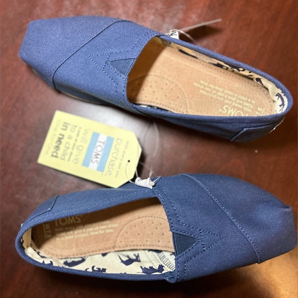 TOMS Alpargata in Navy Canvas (size women 7.5) - Picture 1 of 10